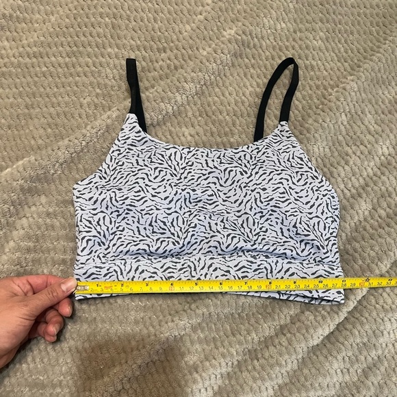 Allfenix sports bra XS - Picture 2 of 5